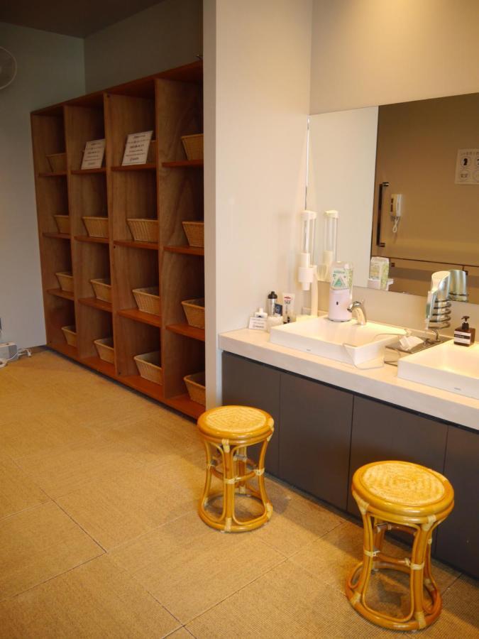 Hearts Capsule Hotel & Spa Hakata Fukuoka  Esterno foto